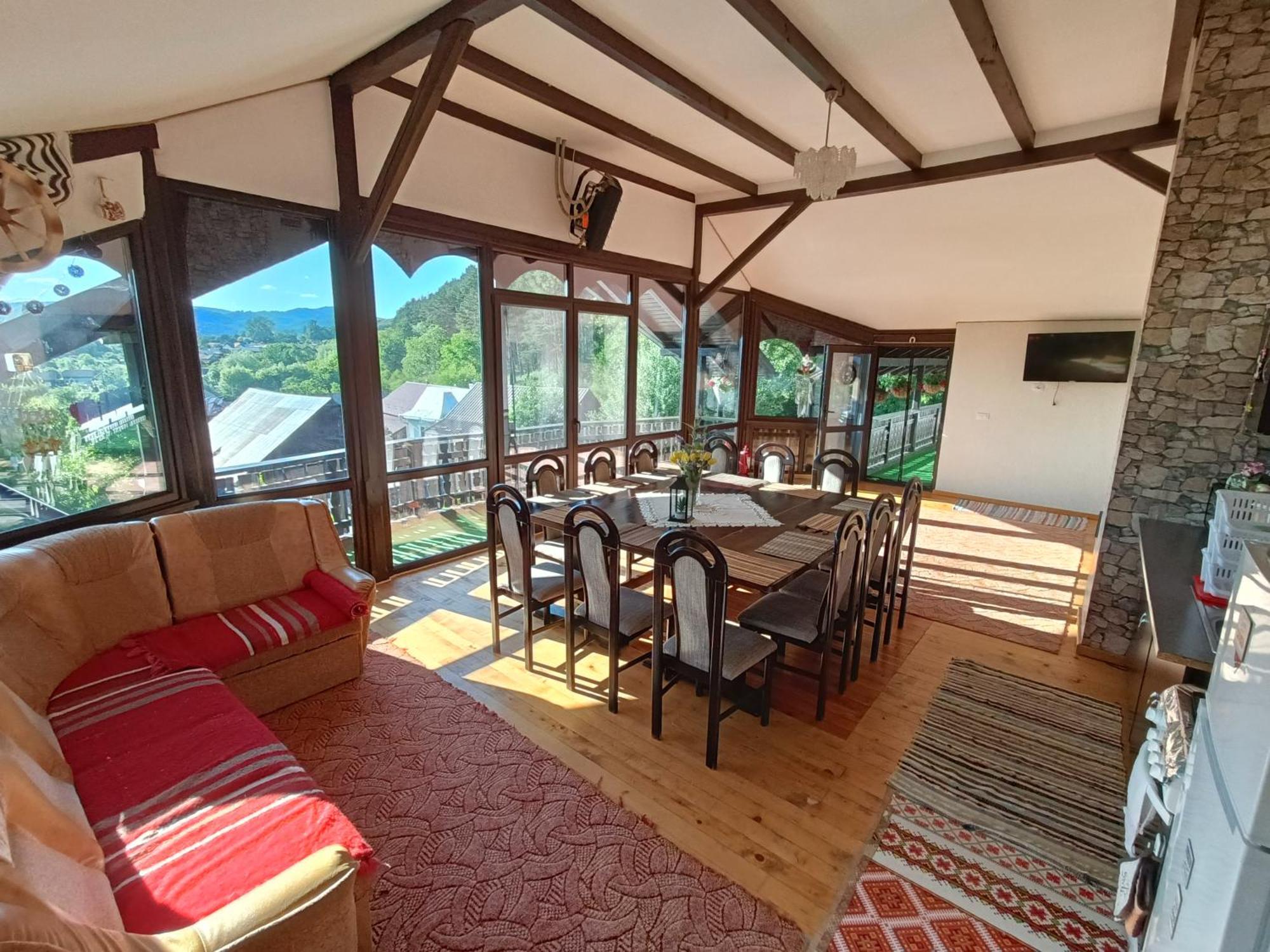 Casa Dintre Pini Villa Păltinoasa Buitenkant foto